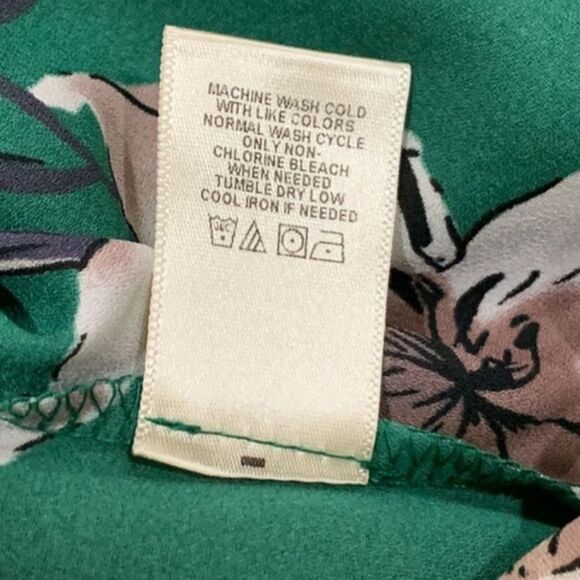 NEW West Kei Green floral blouse surplice 3/4 sleeve Sz S $65 - Picture 16 of 16